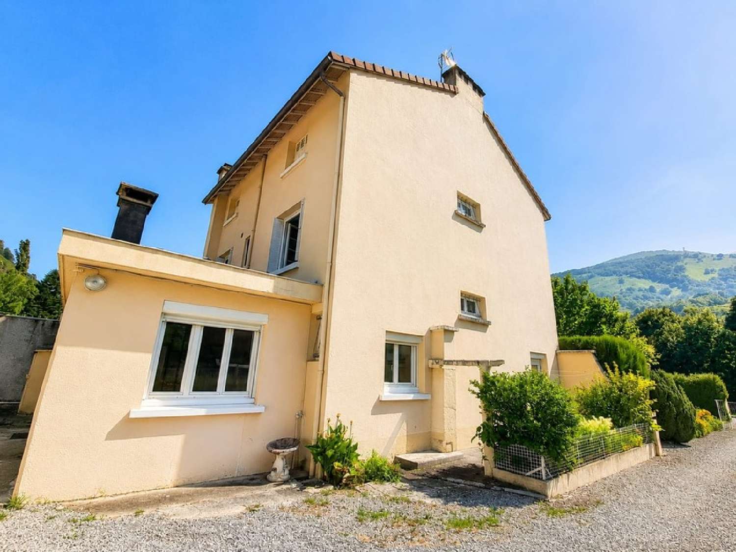 à vendre maison Sarrancolin Hautes-Pyrénées 2