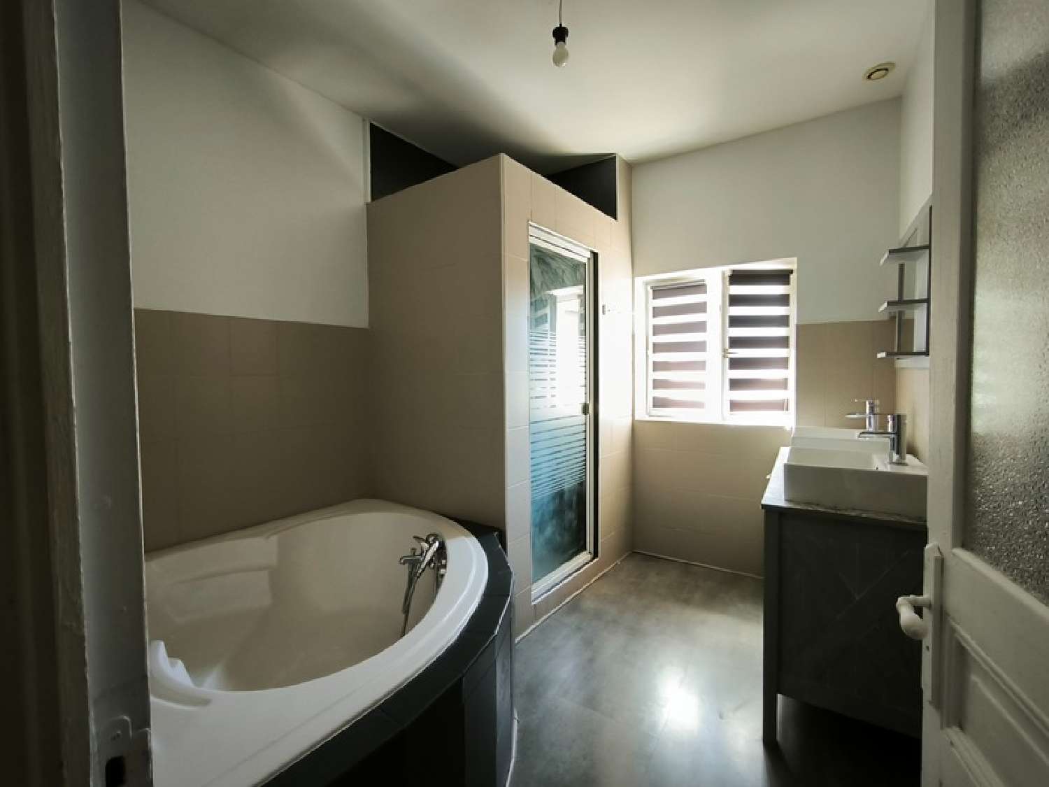  à vendre maison Tréves Rhône 4