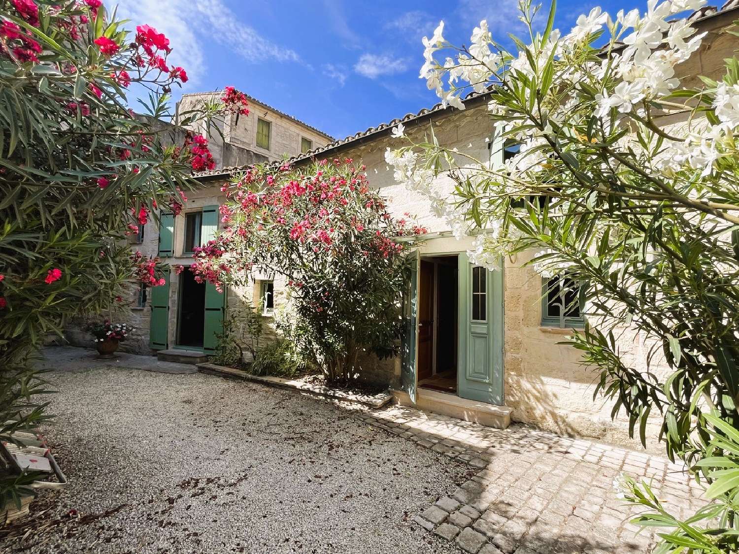 à vendre maison Uzès Gard 2