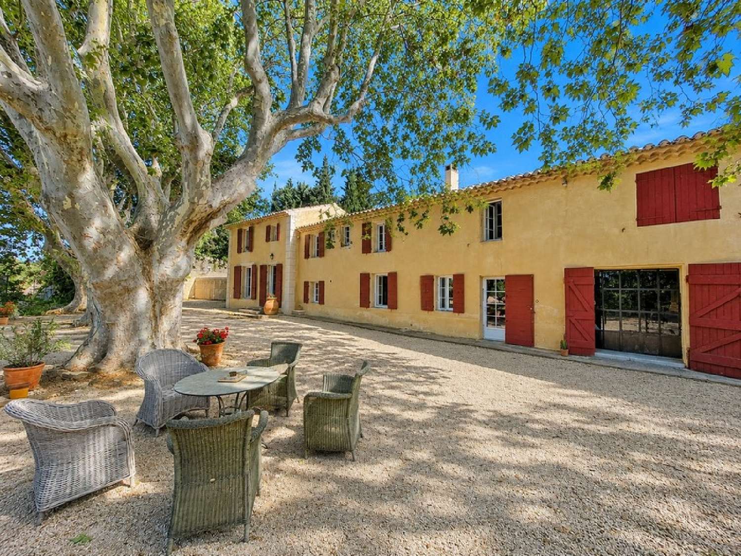 à vendre maison Velaux Bouches-du-Rhône 1