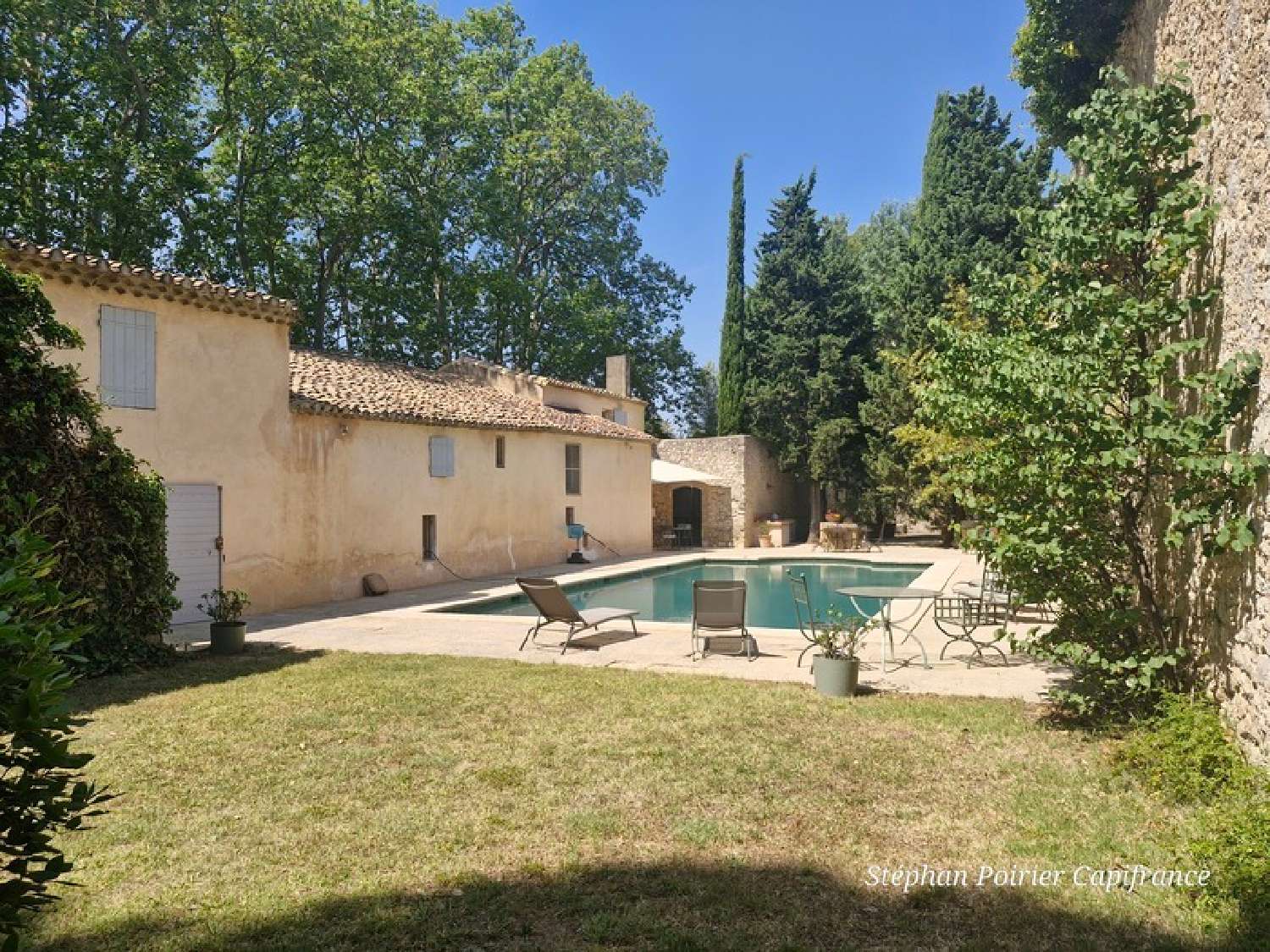 à vendre maison Velaux Bouches-du-Rhône 2