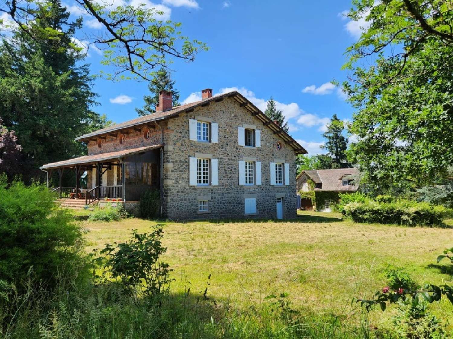  te koop herenhuis Chabanais Charente 3
