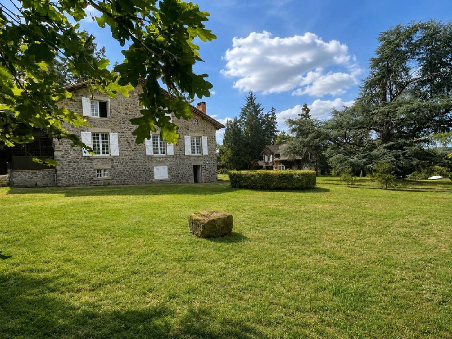  te koop herenhuis Chabanais Charente 5