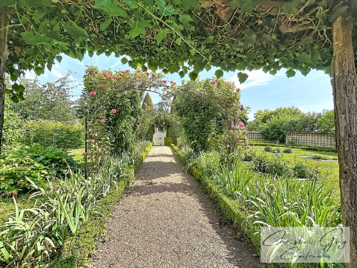 te koop herenhuis La Chartre-sur-le-Loir Sarthe 2