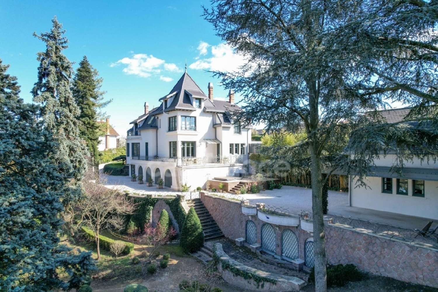  for sale mansion Roanne Loire 8