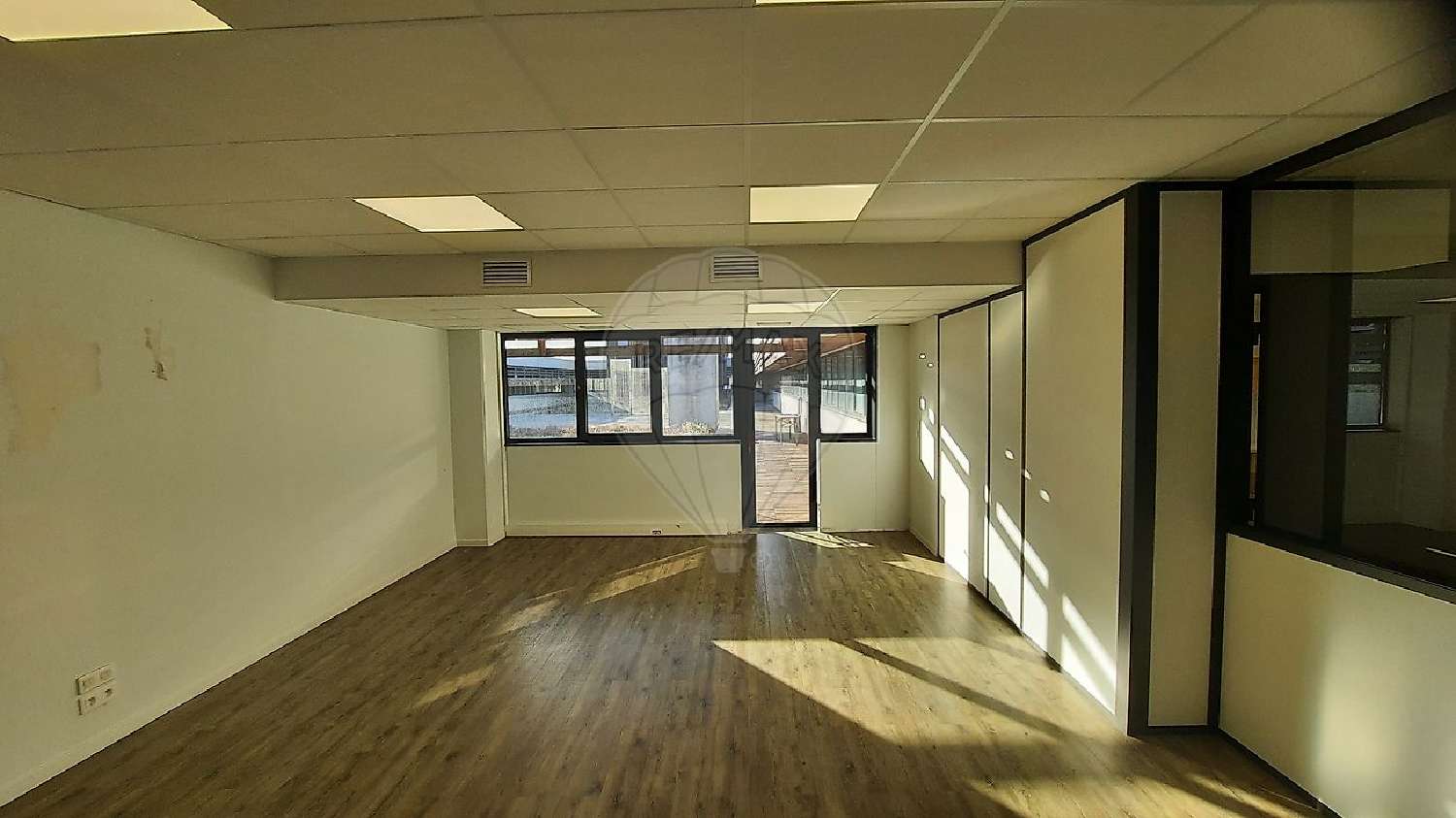 for sale office Mérignac Gironde 7