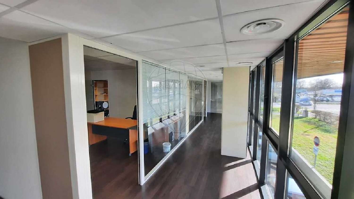for sale office Mérignac Gironde 2