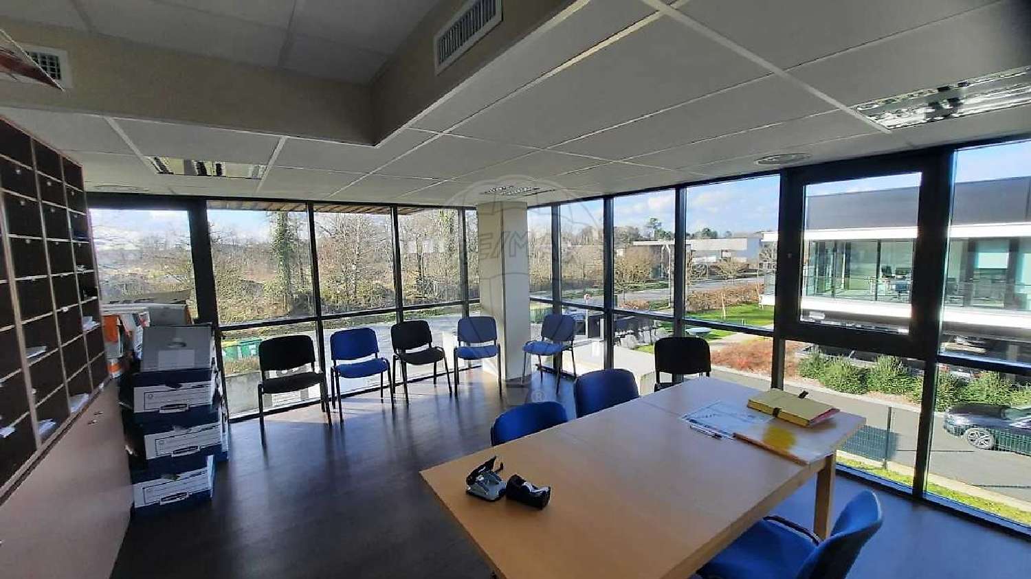 for sale office Mérignac Gironde 4