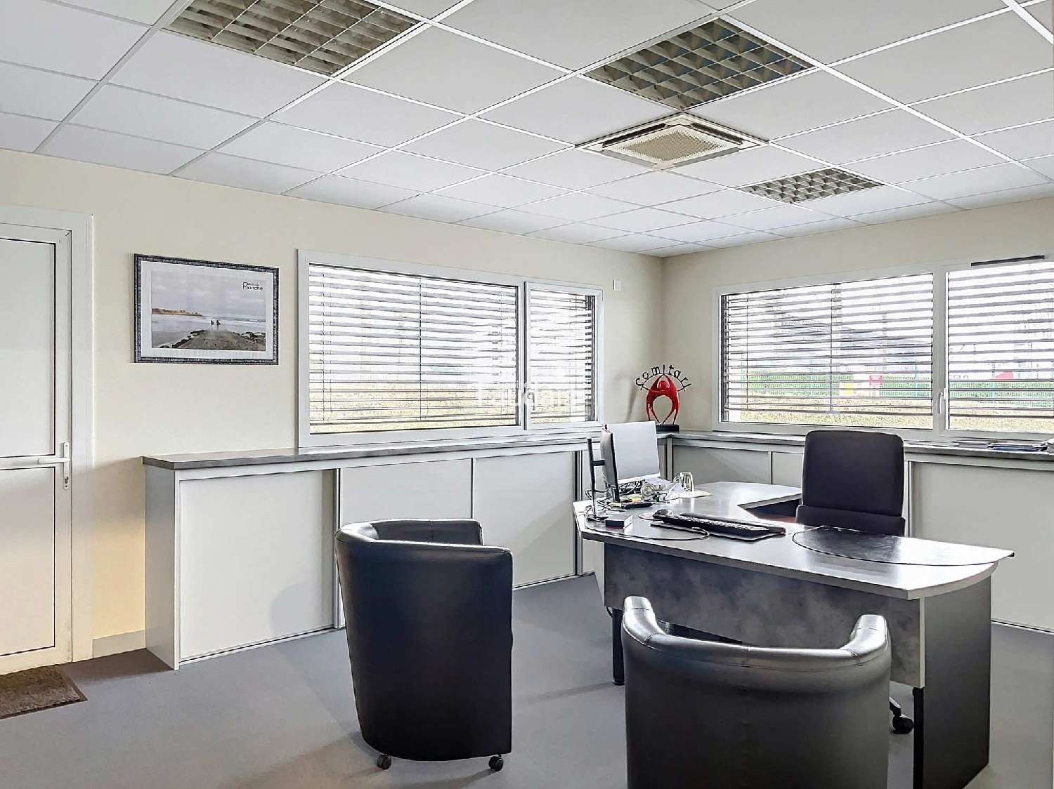  en venta oficina Saint-Lô Manche 3