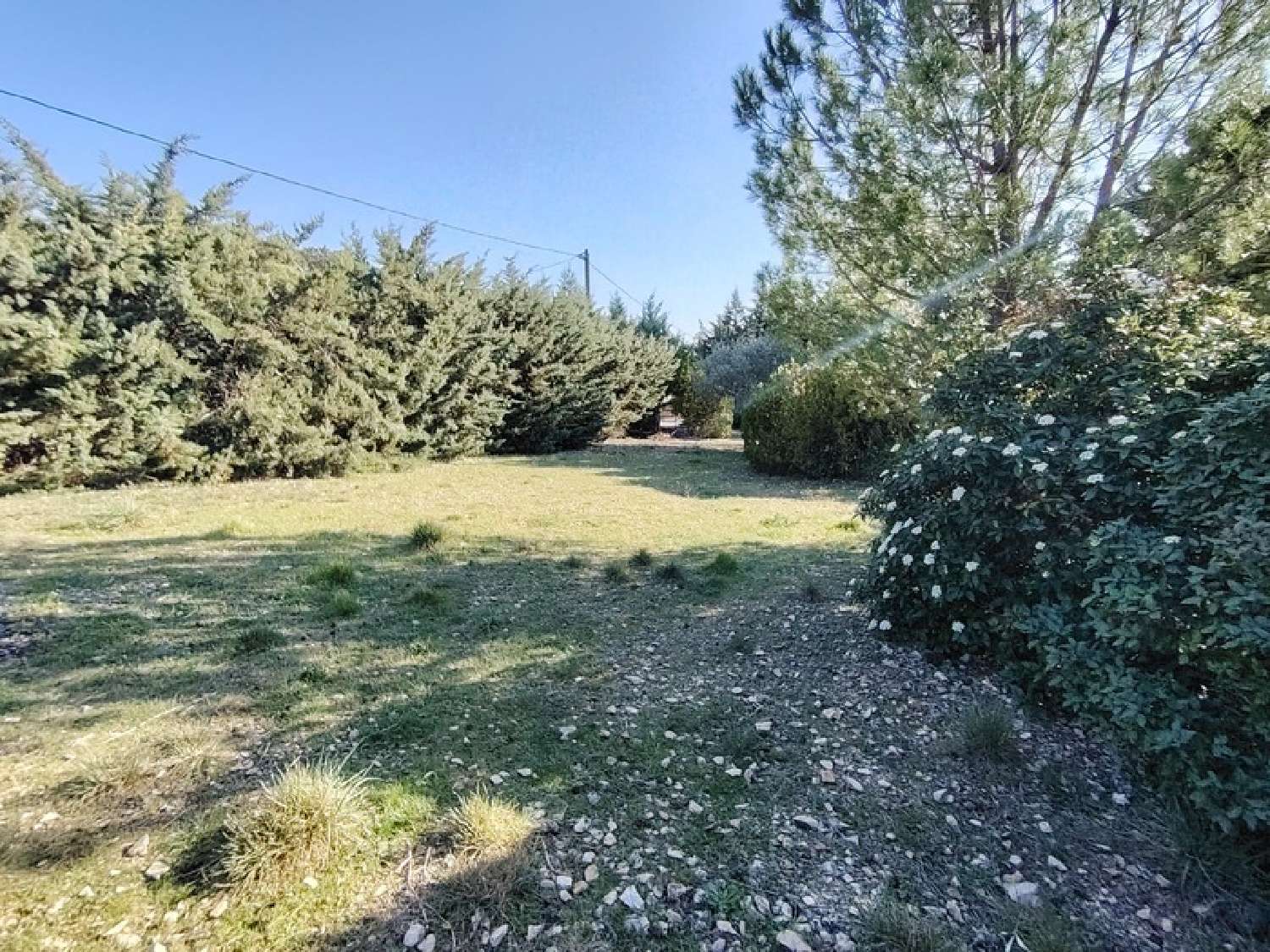en venta terreno Cucuron Vaucluse 2