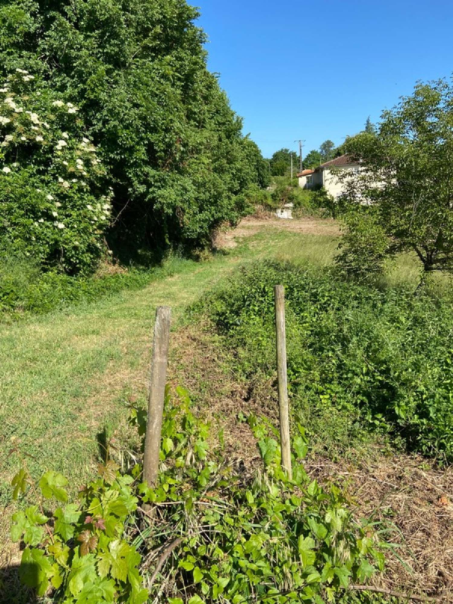 te koop terrein Ruelle-sur-Touvre Charente 3