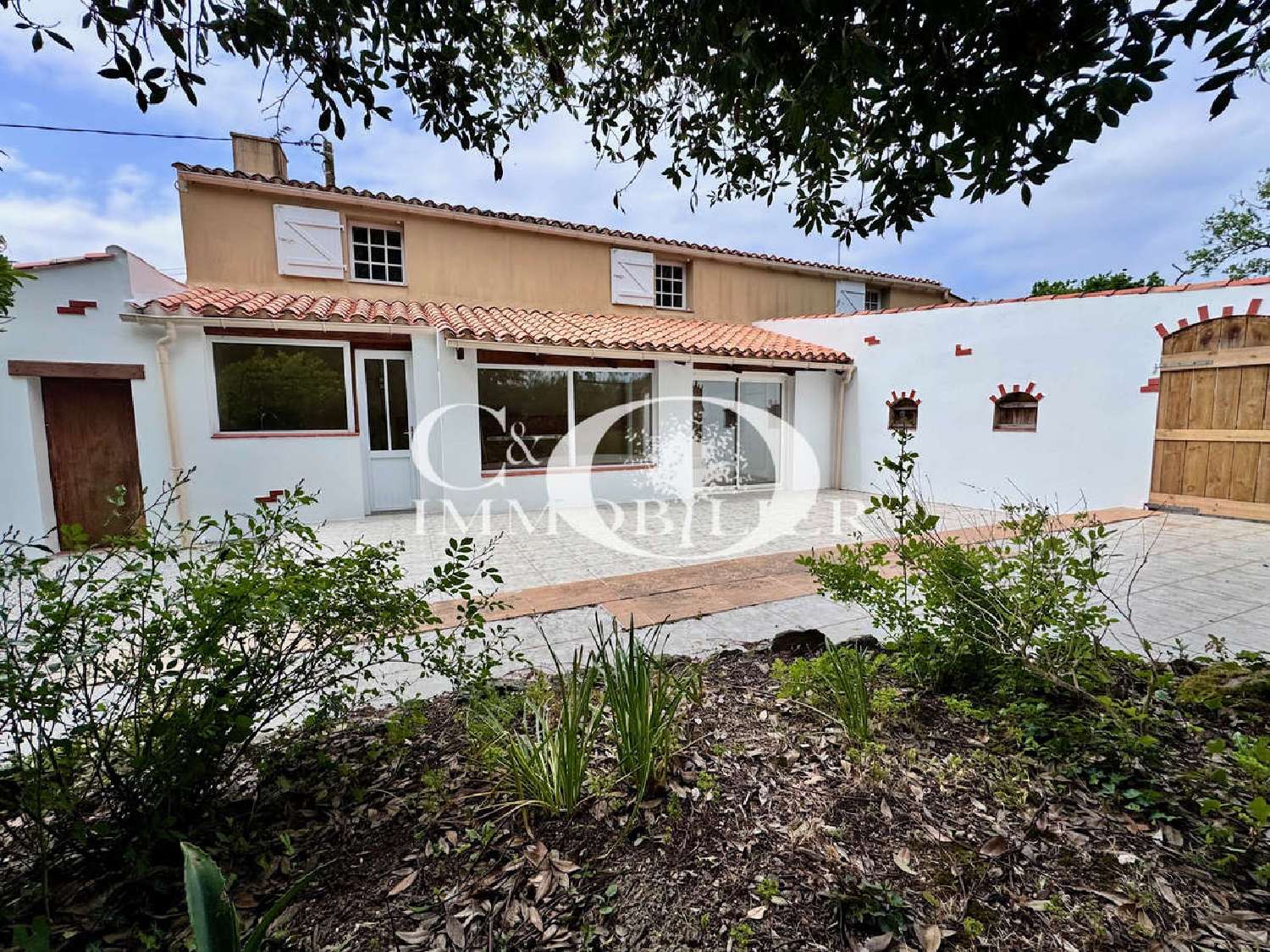  à vendre villa Aizenay Vendée 1