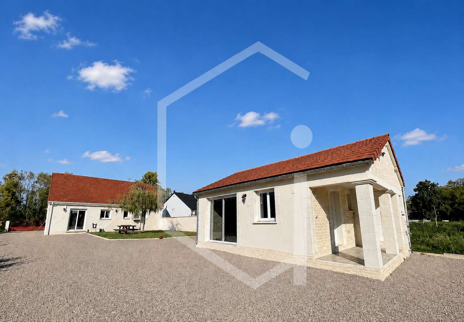 à vendre villa Cosne-Cours-sur-Loire Nièvre 1
