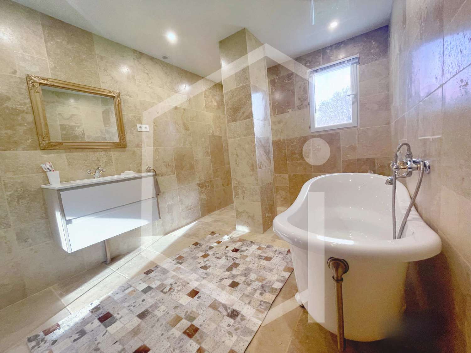 à vendre villa Cosne-Cours-sur-Loire Nièvre 7