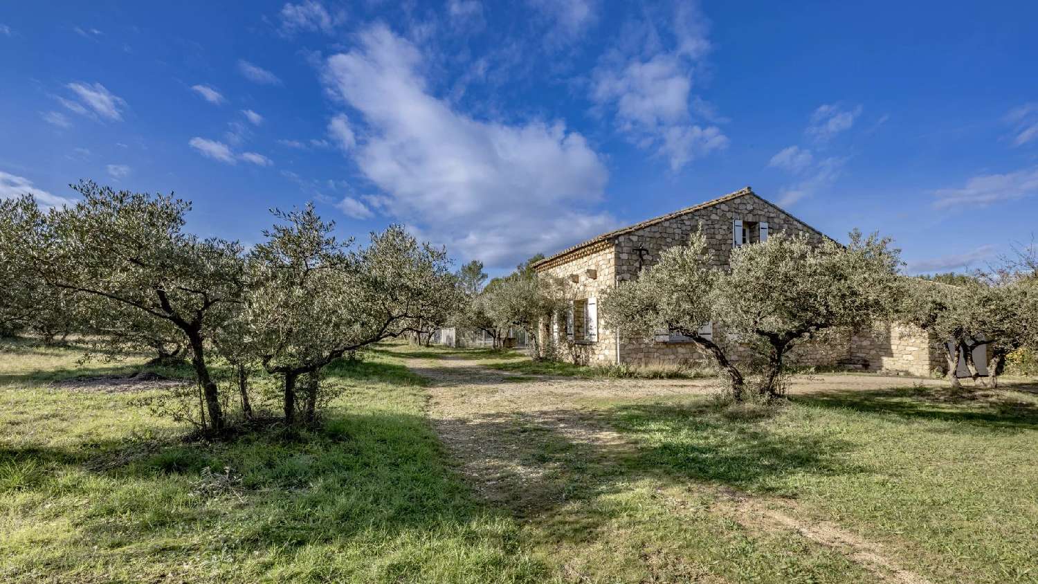 à vendre villa Eygalières Bouches-du-Rhône 3