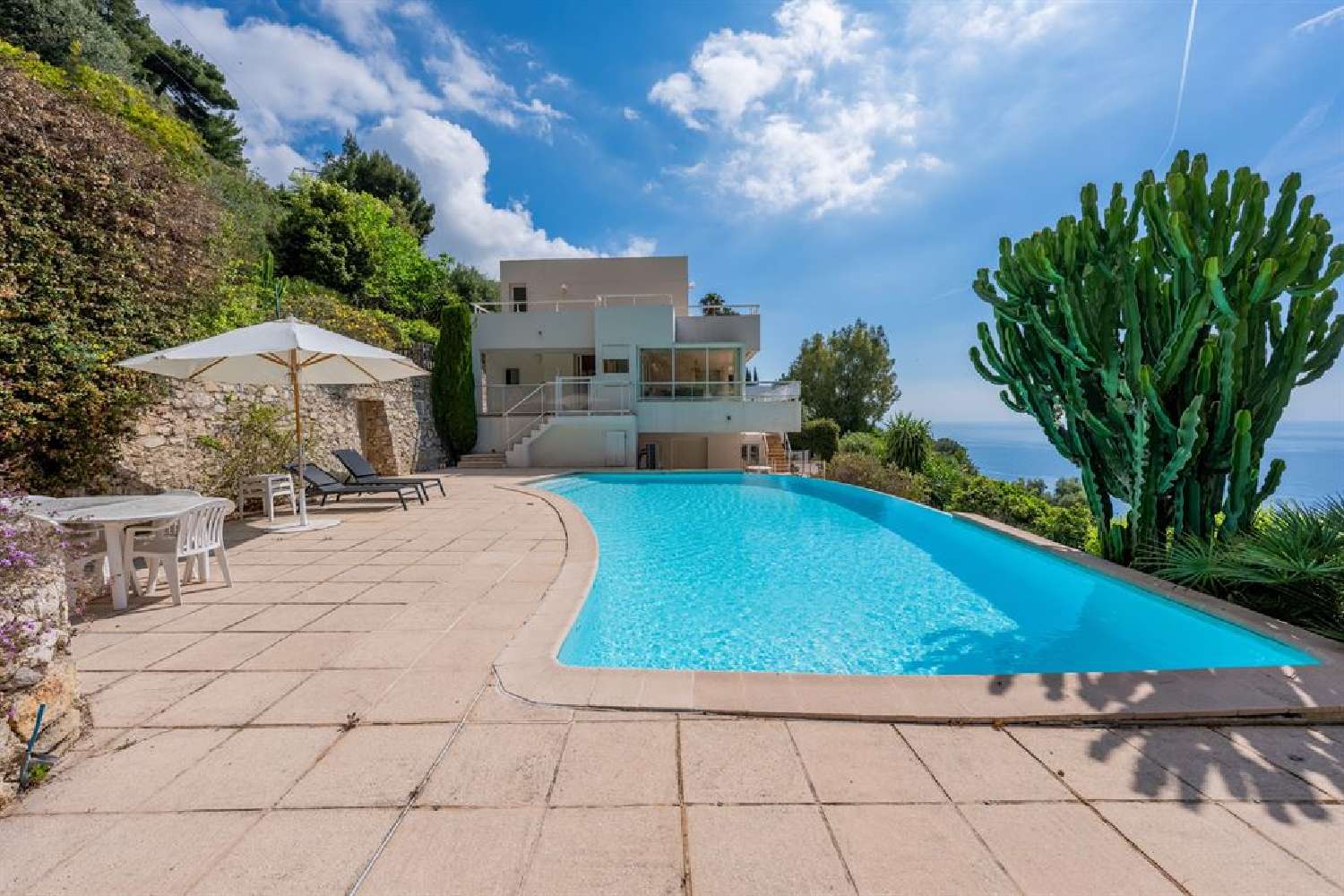 à vendre villa Éze Alpes-Maritimes 2