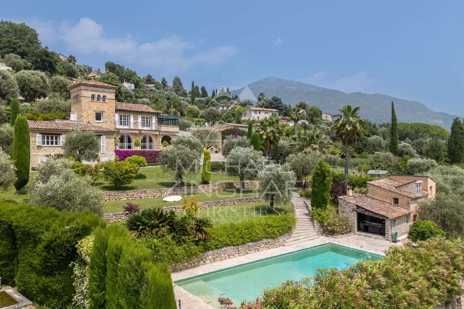  à vendre villa Gourdon Alpes-Maritimes 1