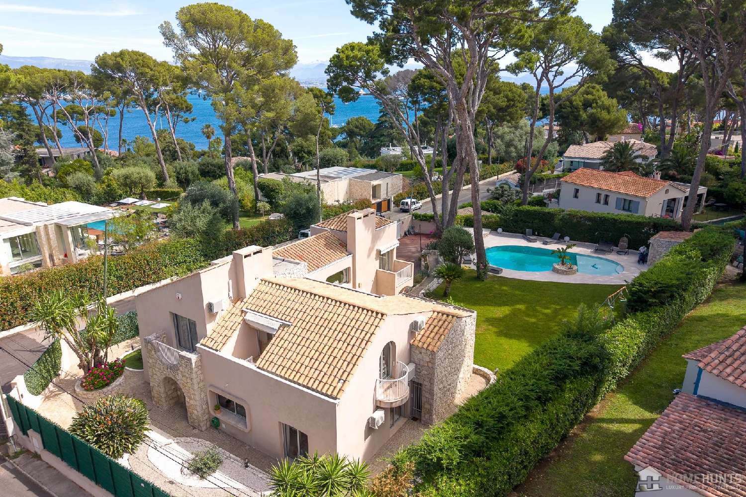 à vendre villa Juan-les-Pins Alpes-Maritimes 3