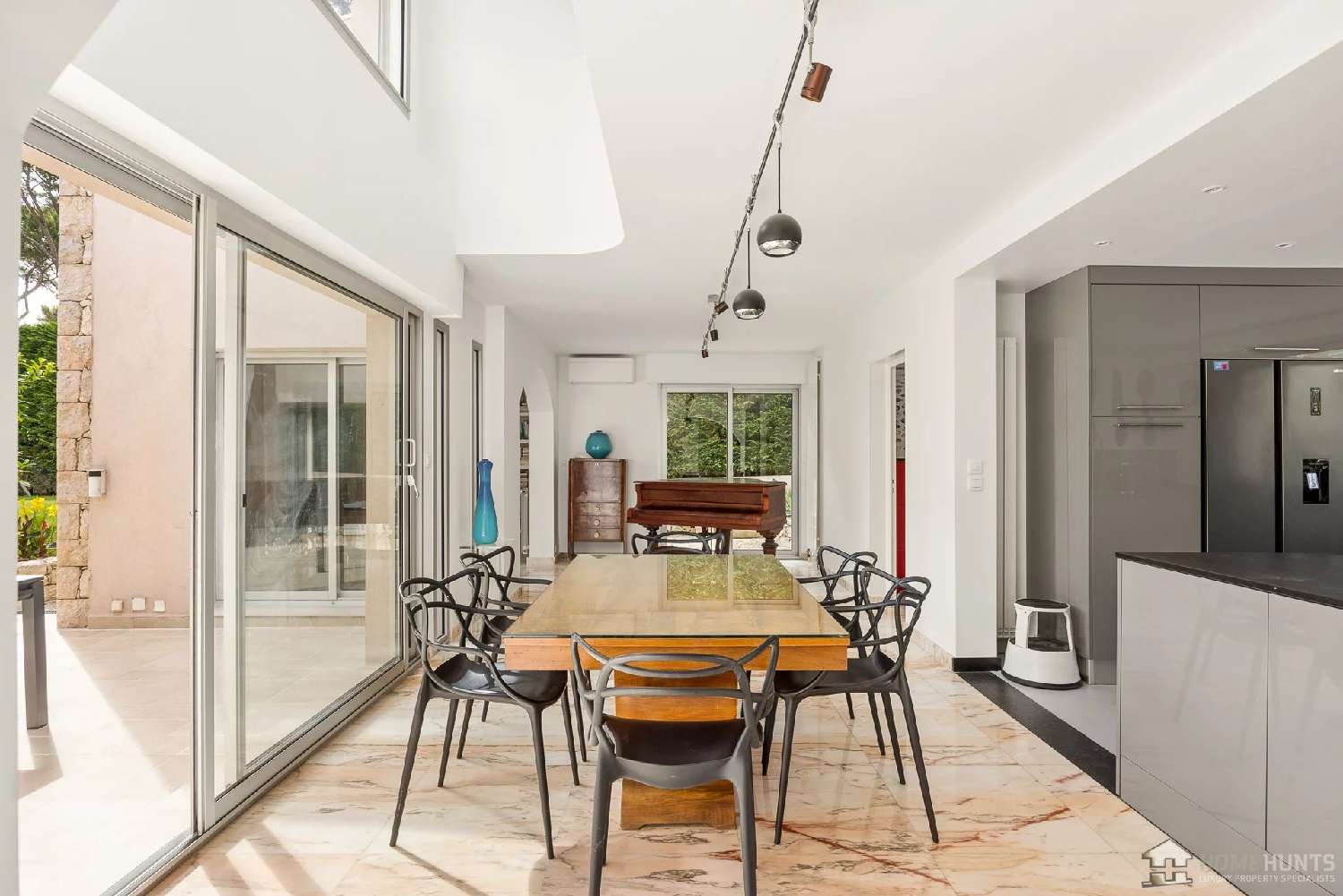 à vendre villa Juan-les-Pins Alpes-Maritimes 8