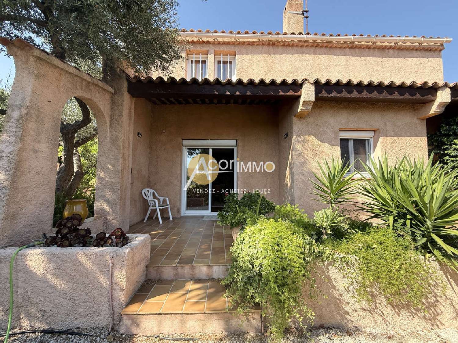 for sale villa Le Brusc Var 3