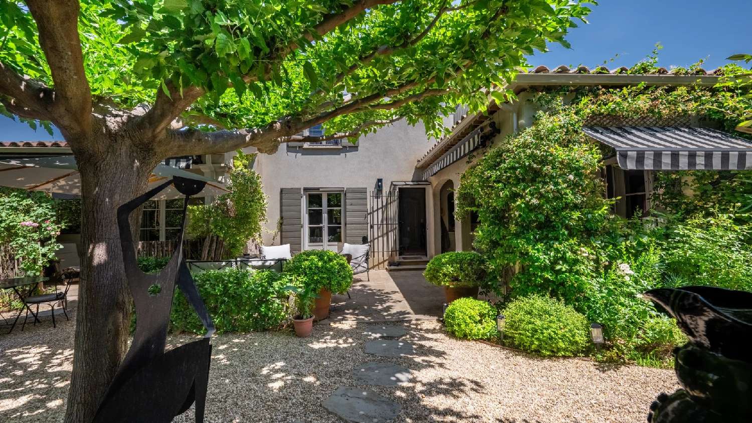 à vendre villa Paradou Bouches-du-Rhône 3