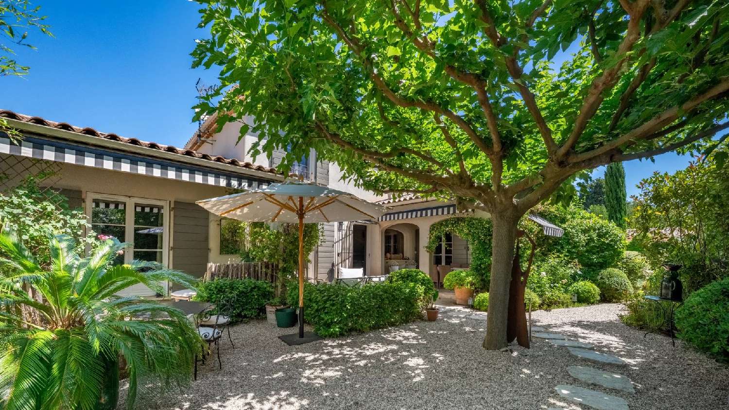 à vendre villa Paradou Bouches-du-Rhône 4