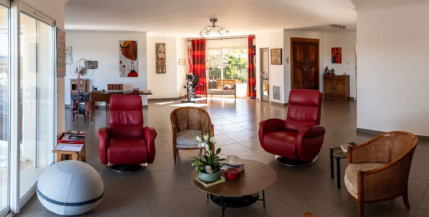 à vendre villa Saint-Géniès-de-Malgoirès Gard 4