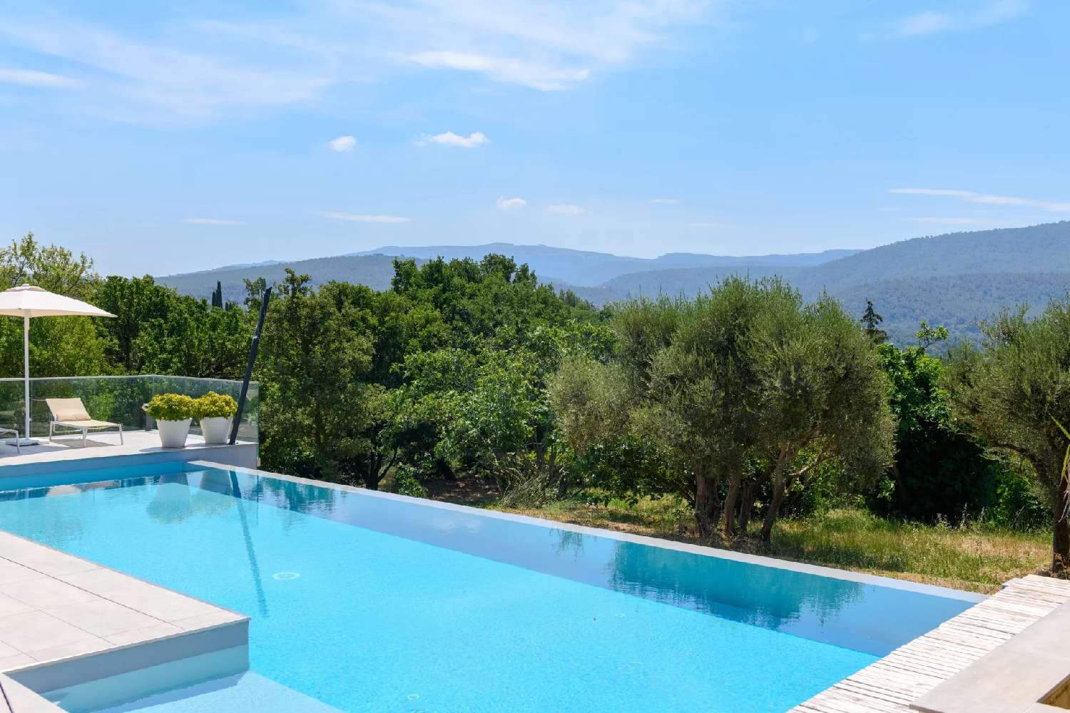  for sale villa Saint-Zacharie Var 5