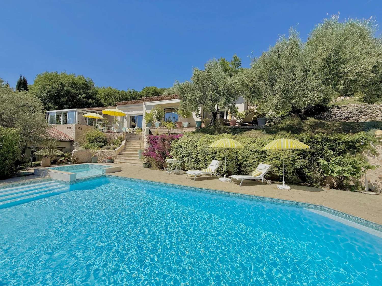  te koop villa Tourette-sur-Loup Alpes-Maritimes 2