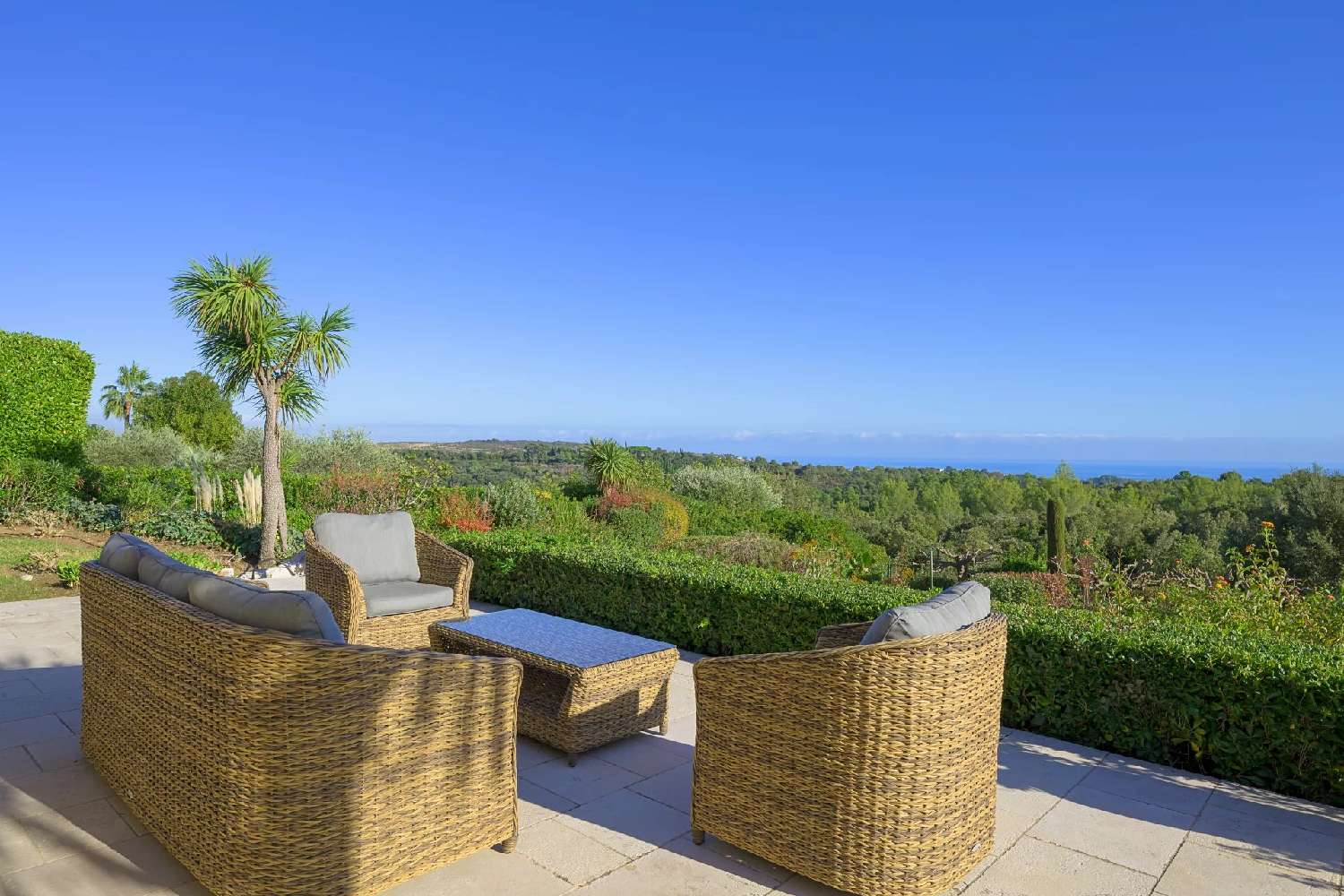à vendre villa Valbonne Alpes-Maritimes 3