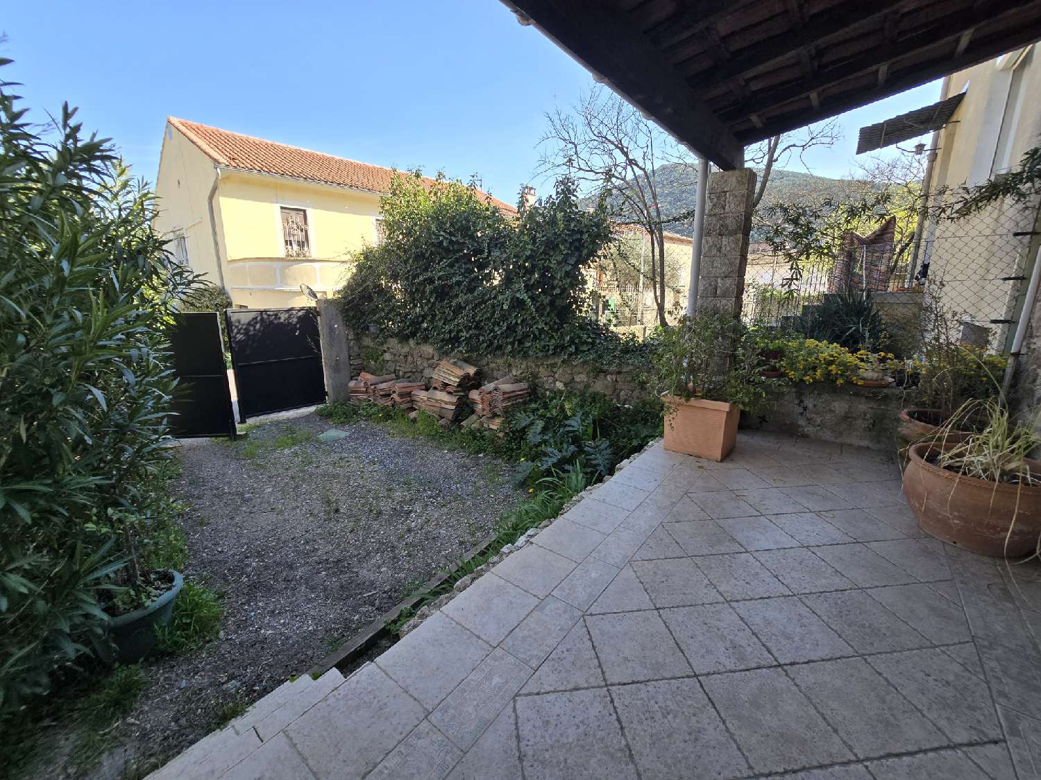 à vendre maison de village Alès Gard 7
