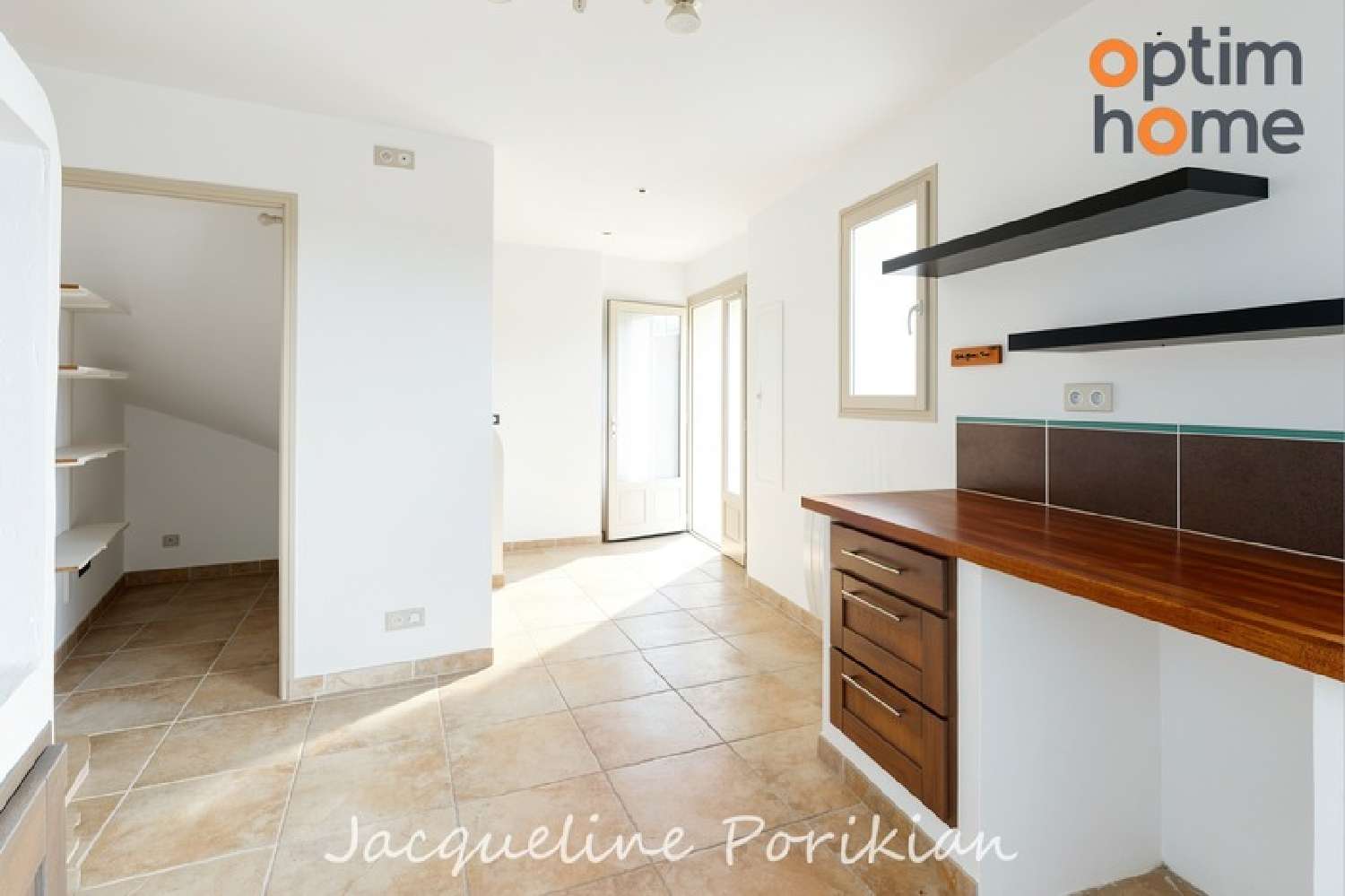for sale village house Ansouis Vaucluse 3