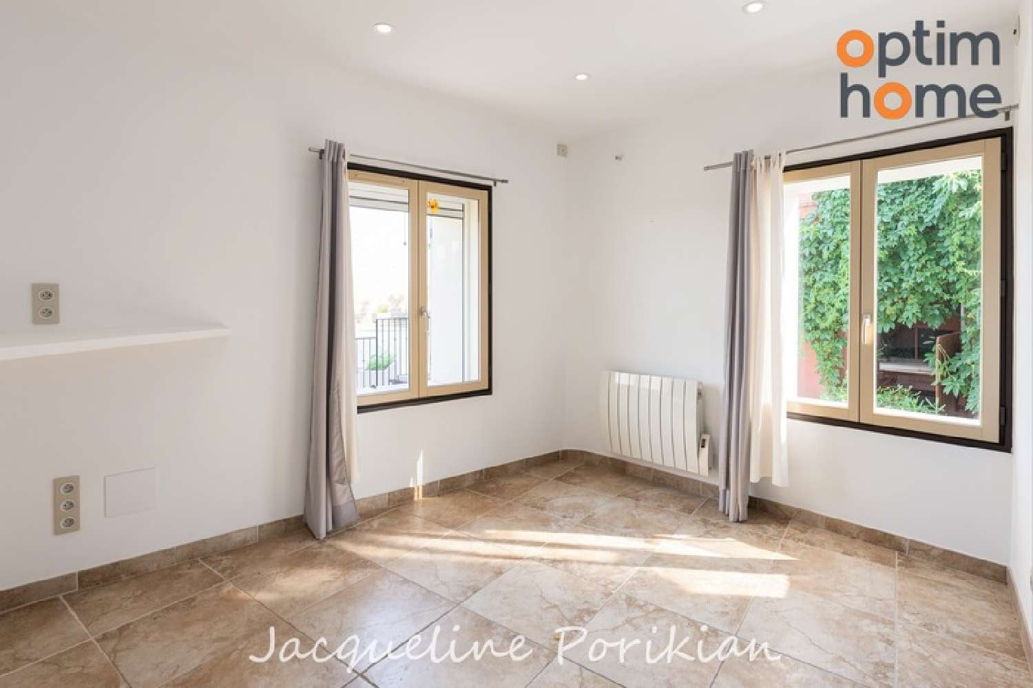 for sale village house Ansouis Vaucluse 4