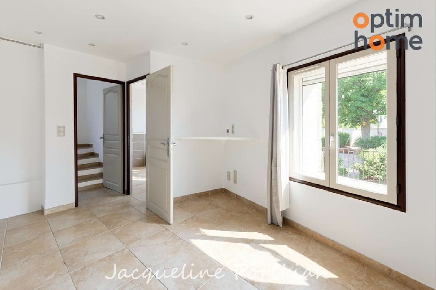 for sale village house Ansouis Vaucluse 5