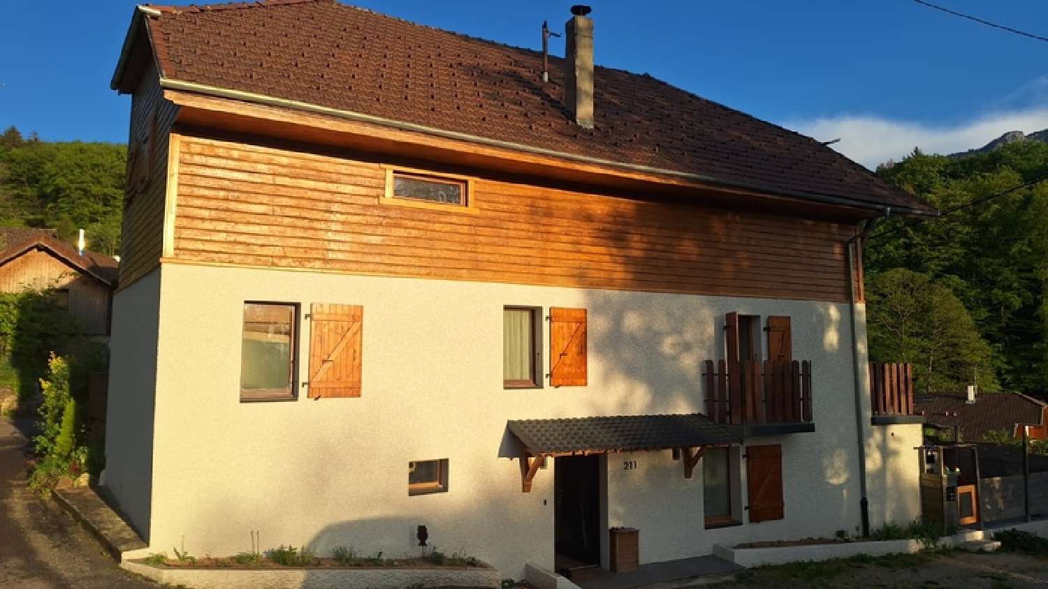  te koop dorpshuis Ayse Haute-Savoie 1