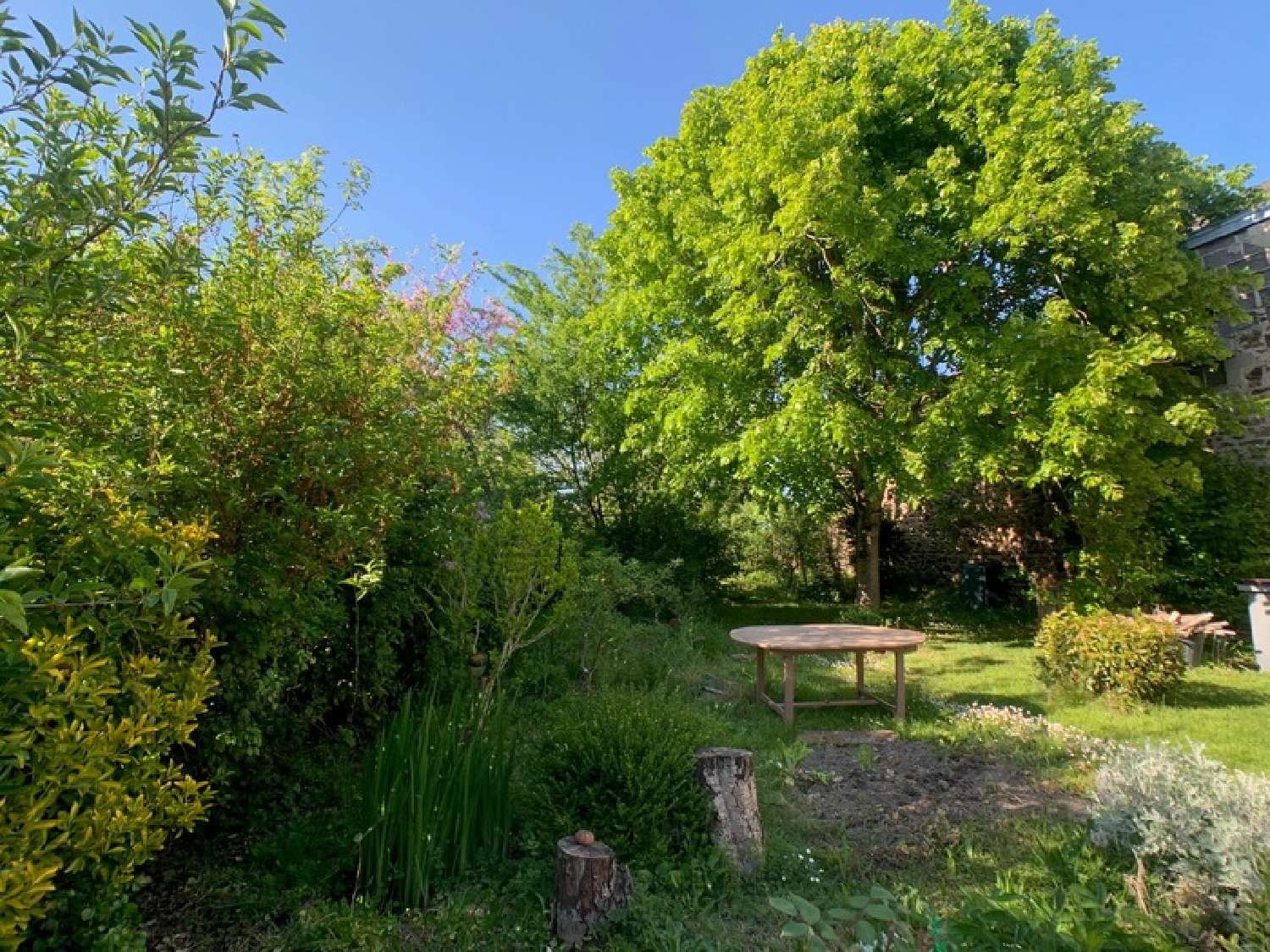 te koop dorpshuis Chambérat Allier 2