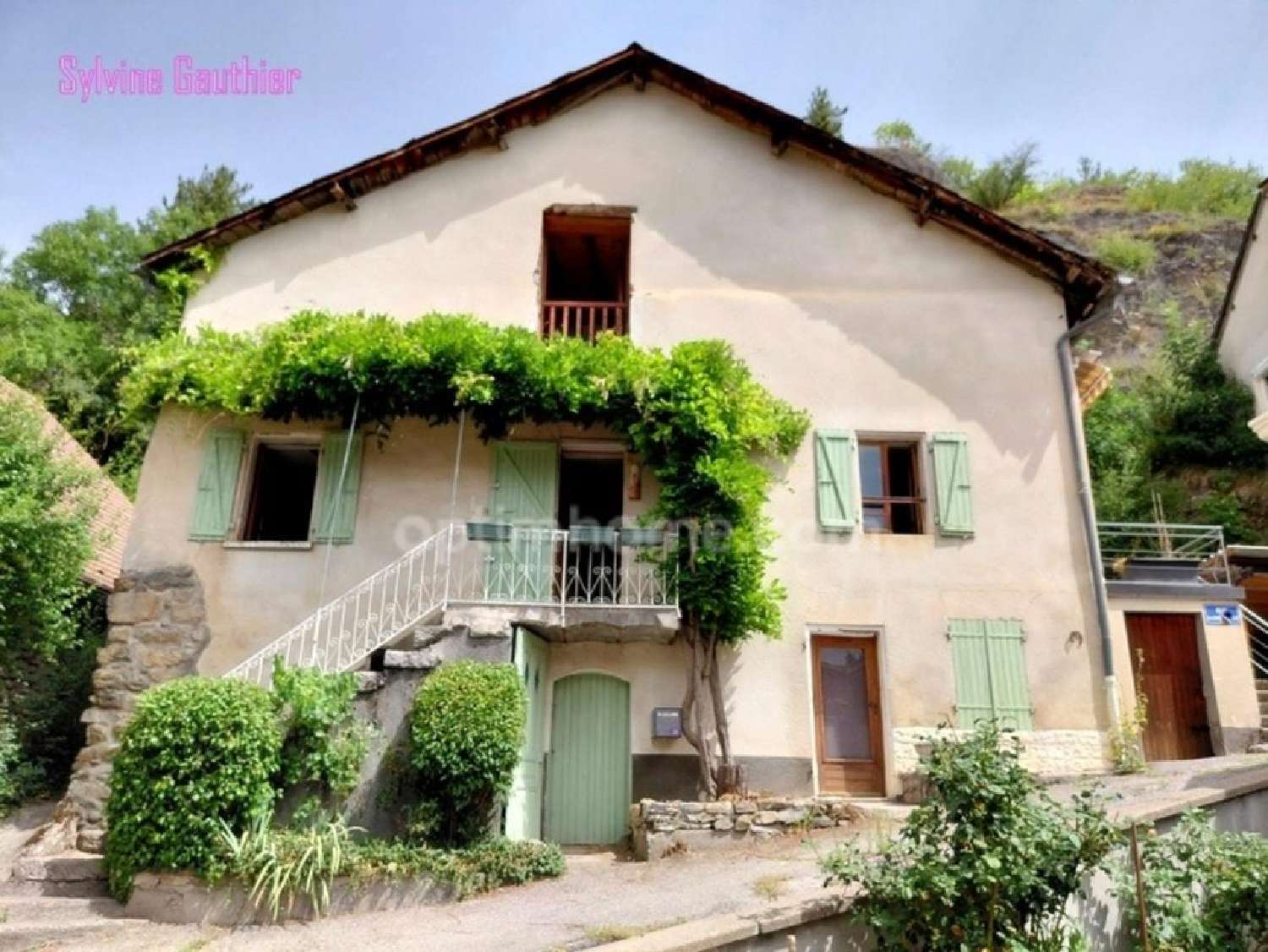 à vendre maison de village La Roche-des-Arnauds Hautes-Alpes 1