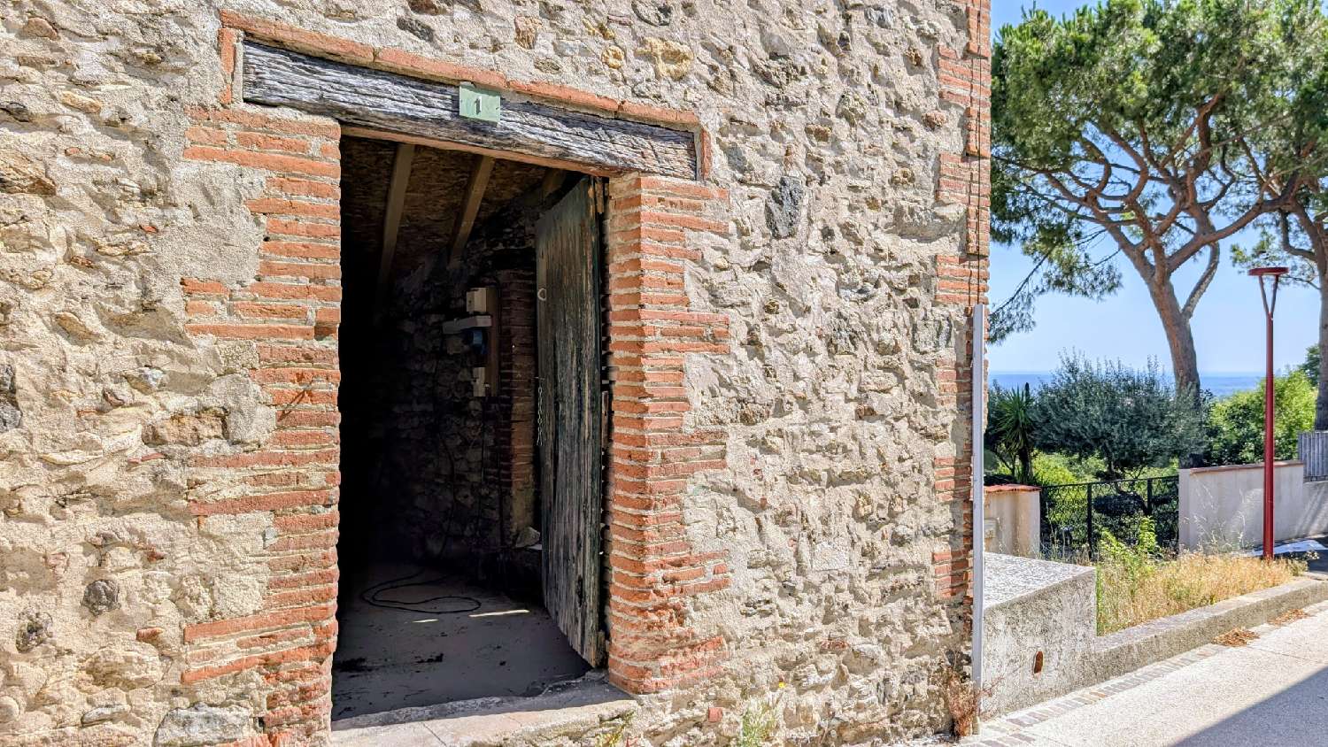 à vendre maison de village Laroque-des-Albères Pyrénées-Orientales 2