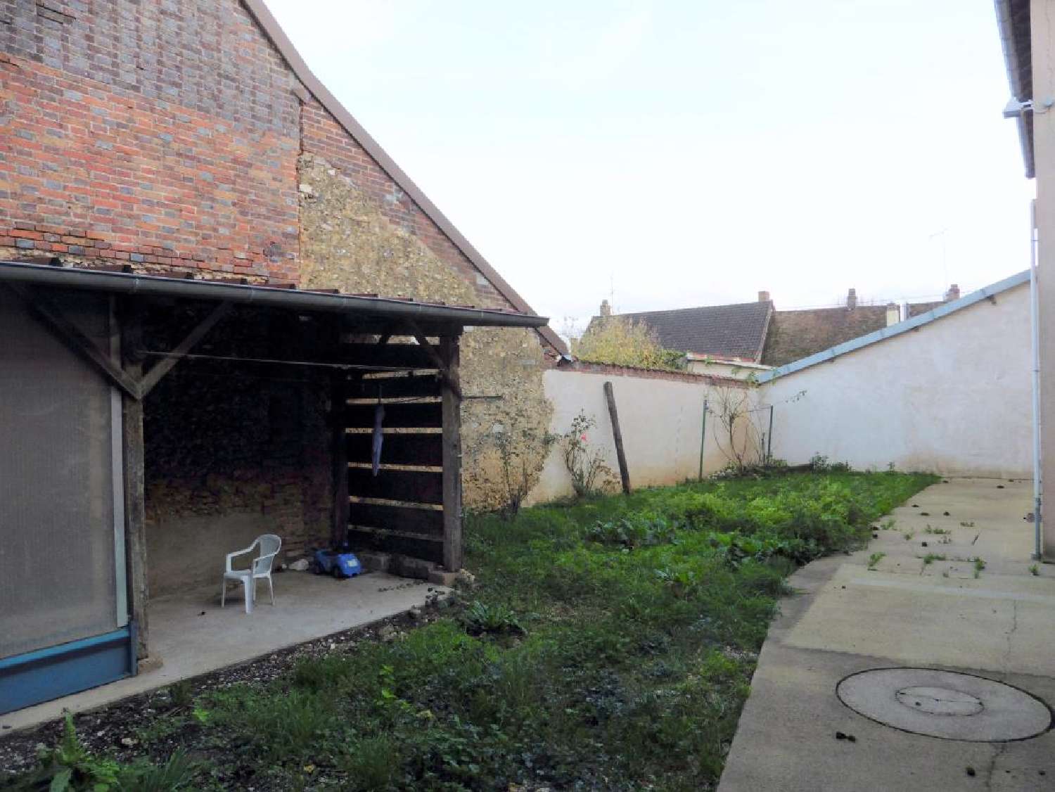 te koop dorpshuis Les Sièges Yonne 2