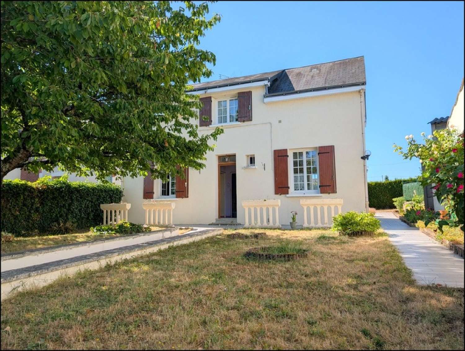 te koop dorpshuis Ligueil Indre-et-Loire 1