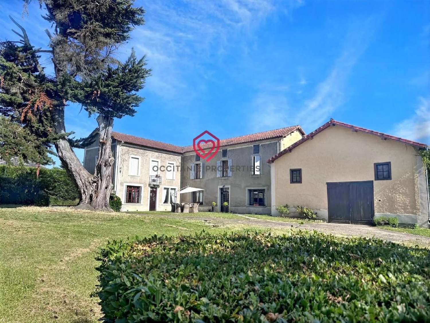 te koop dorpshuis Miélan Gers 3