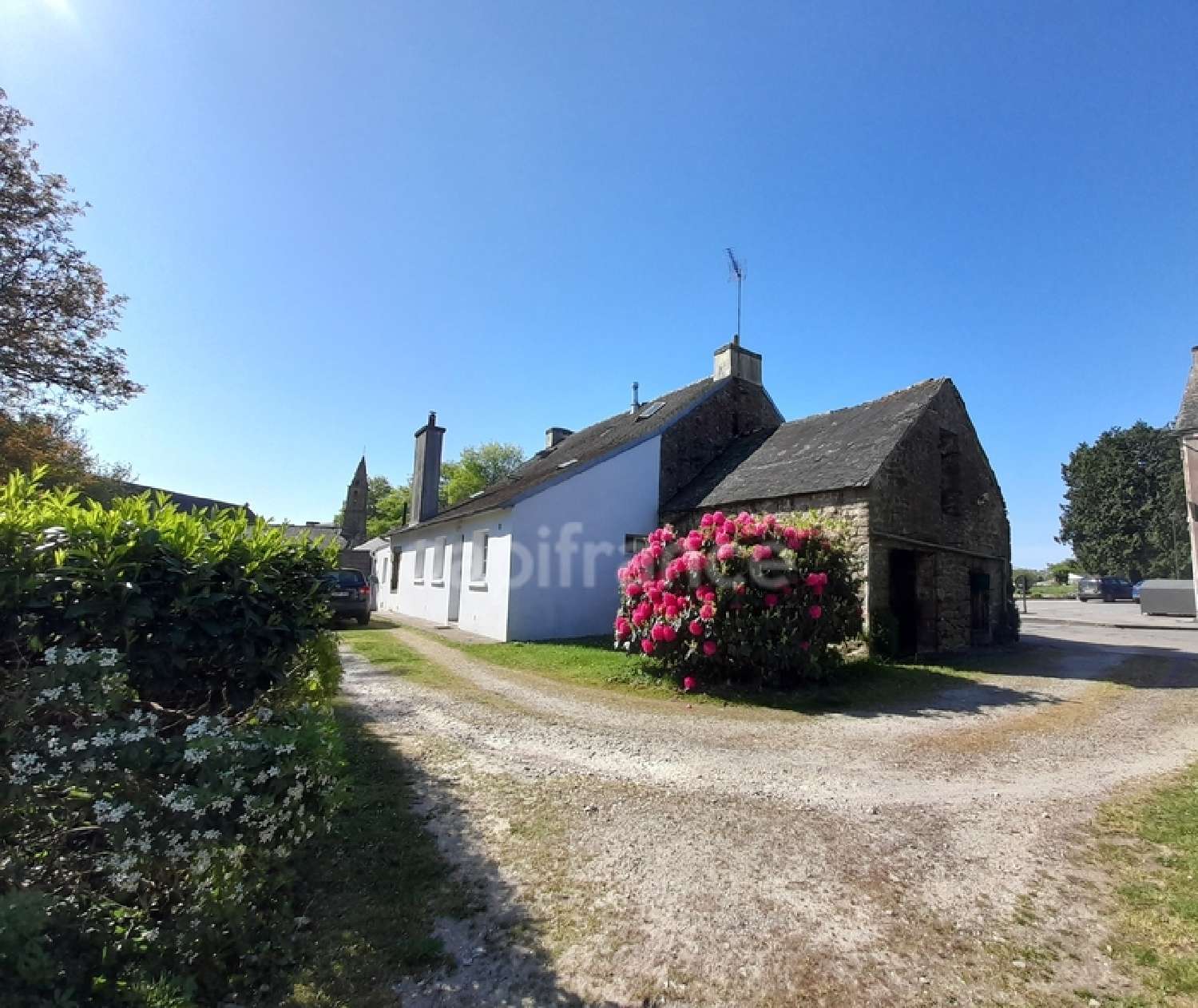  te koop dorpshuis Plogonnec Finistère 1