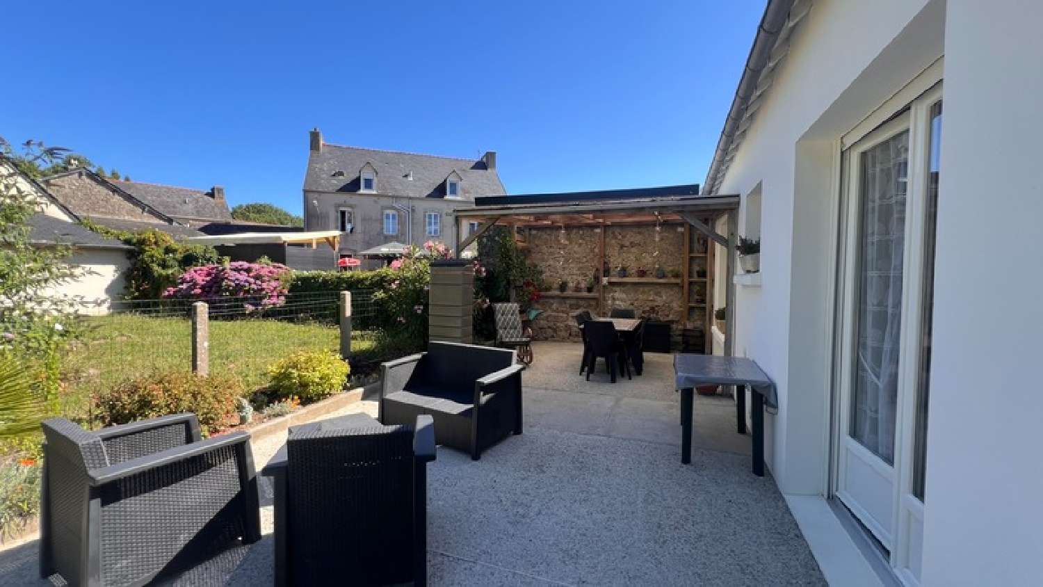 for sale village house Plomodiern Finistère 5