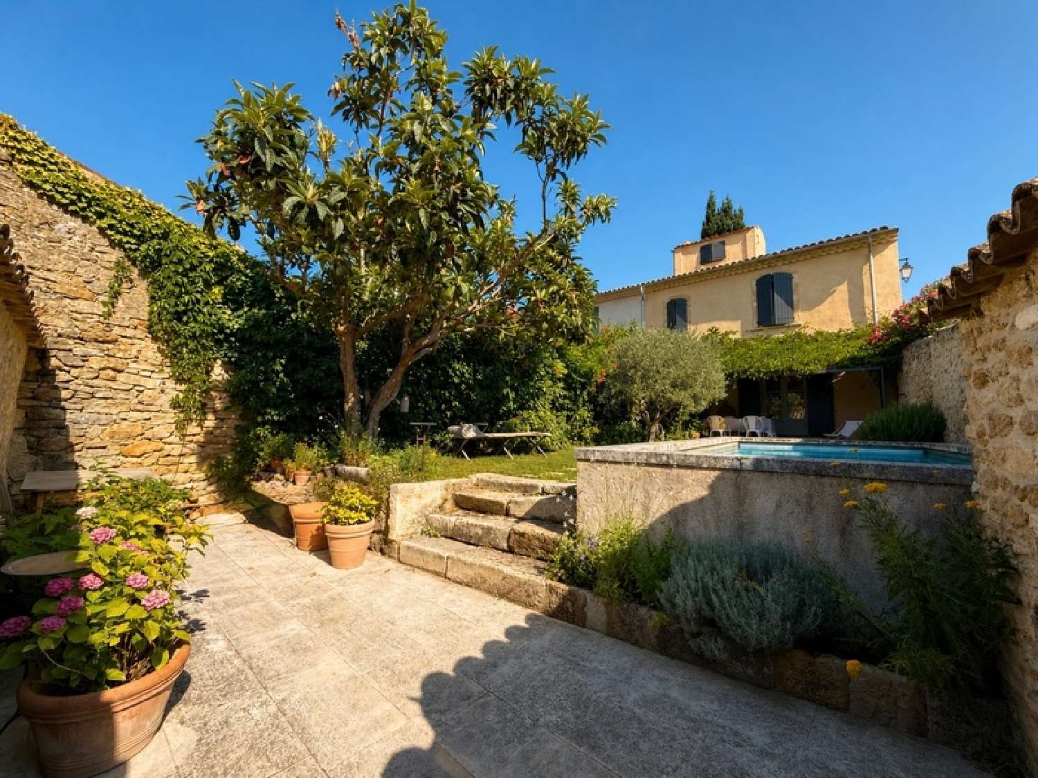 en venta casa de pueblo Puyvert Vaucluse 4