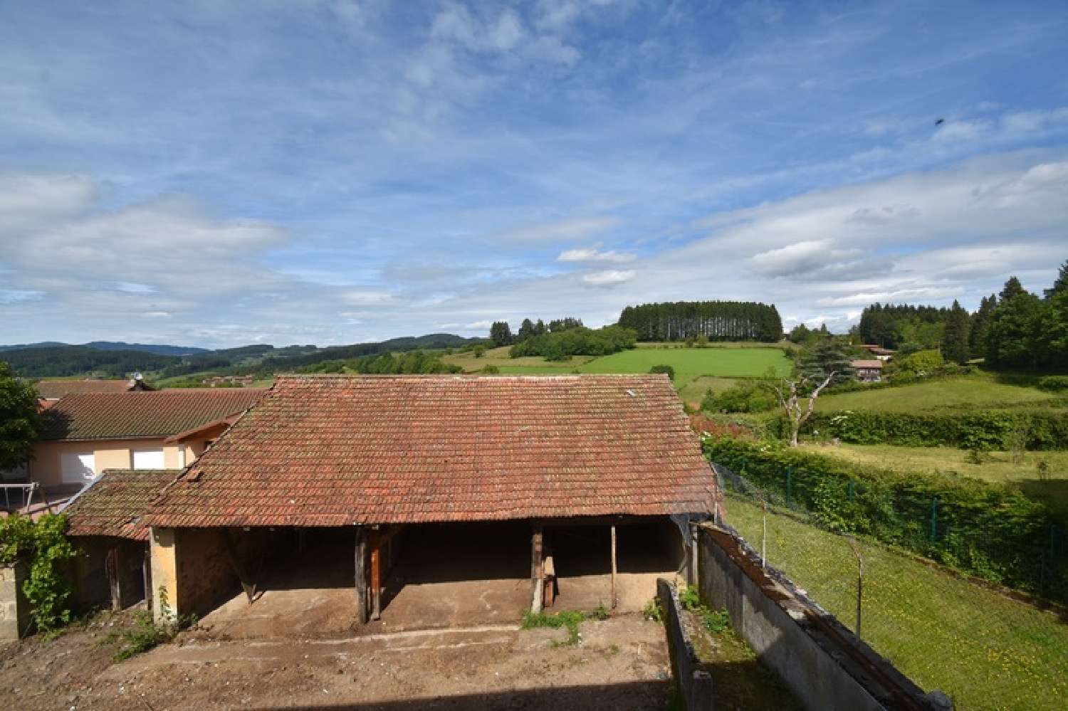 à vendre maison de village Saint-Clément-de-Vers Rhône 2