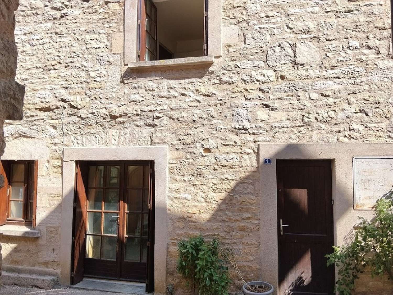 à vendre maison de village Villeneuve Aveyron 2