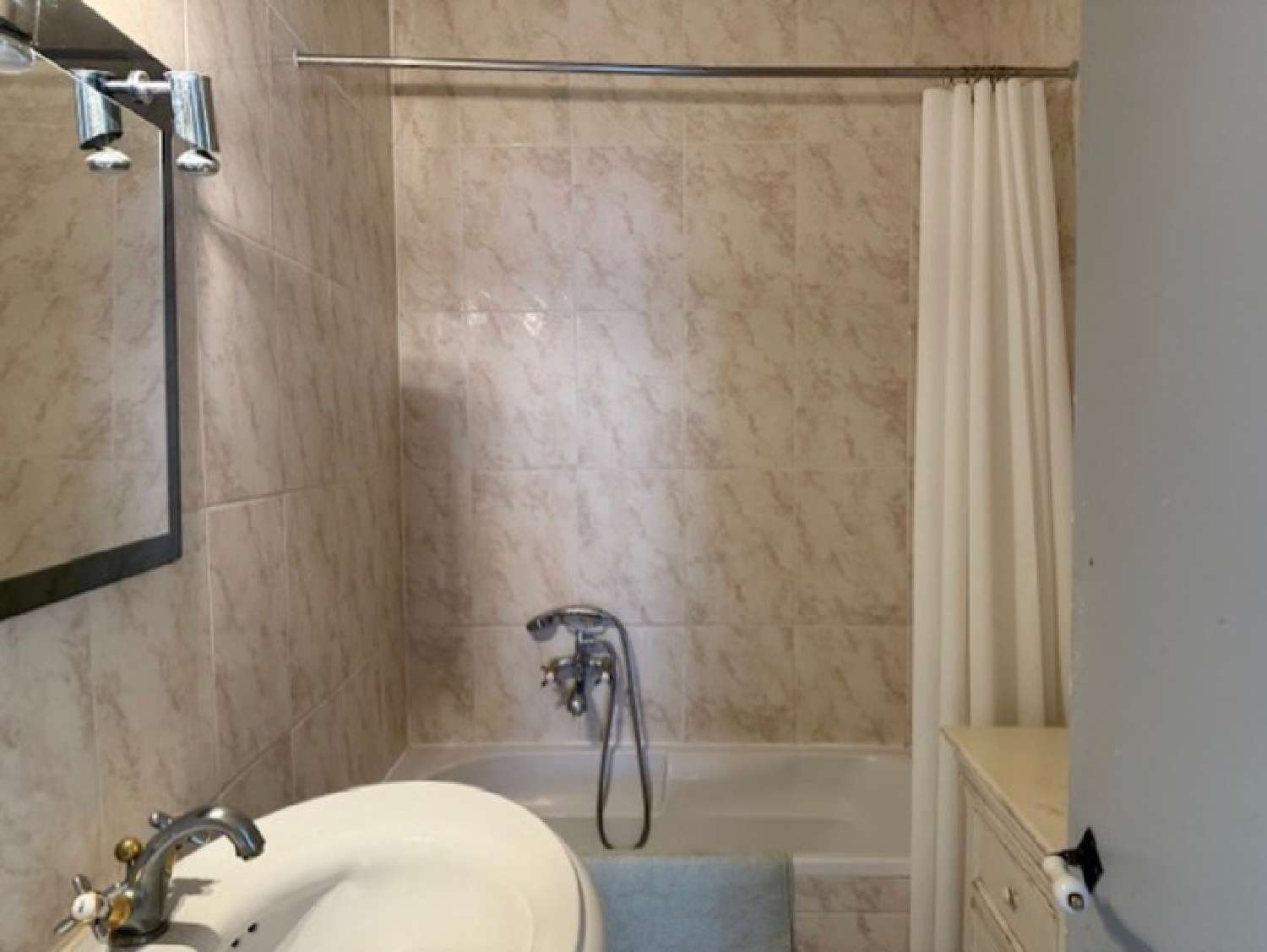à vendre appartement Aix-en-Provence Bouches-du-Rhône 4