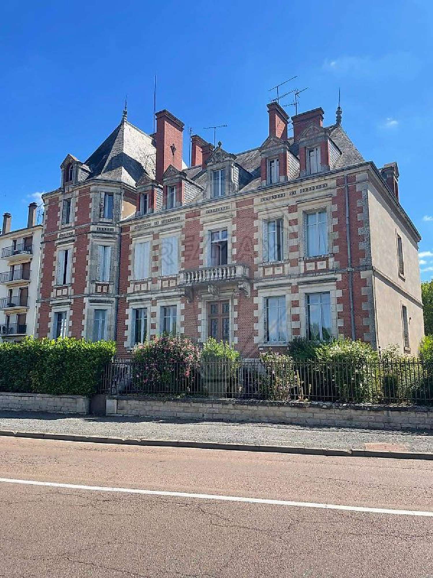 te koop appartement Decize Nièvre 2