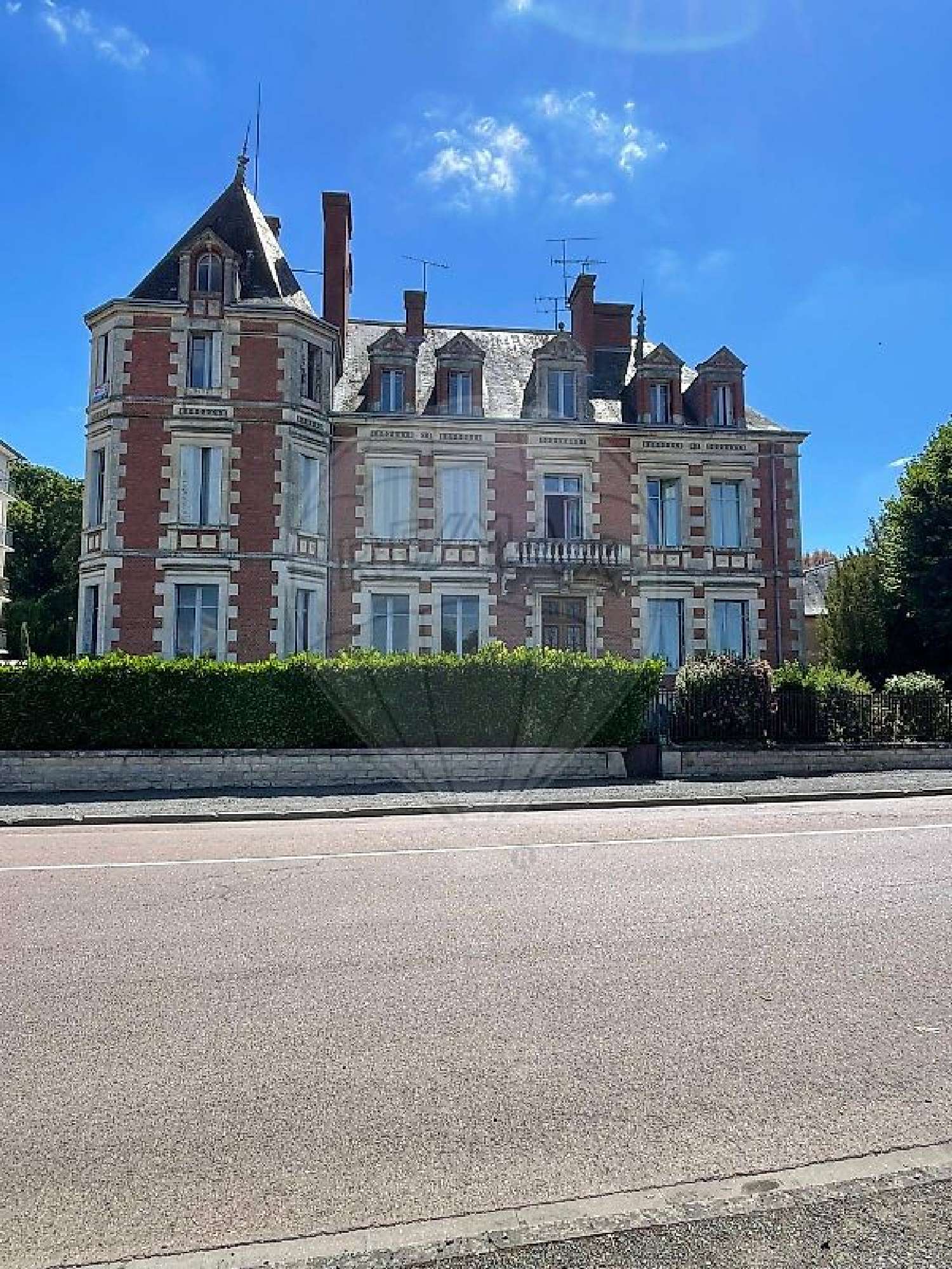 te koop appartement Decize Nièvre 3