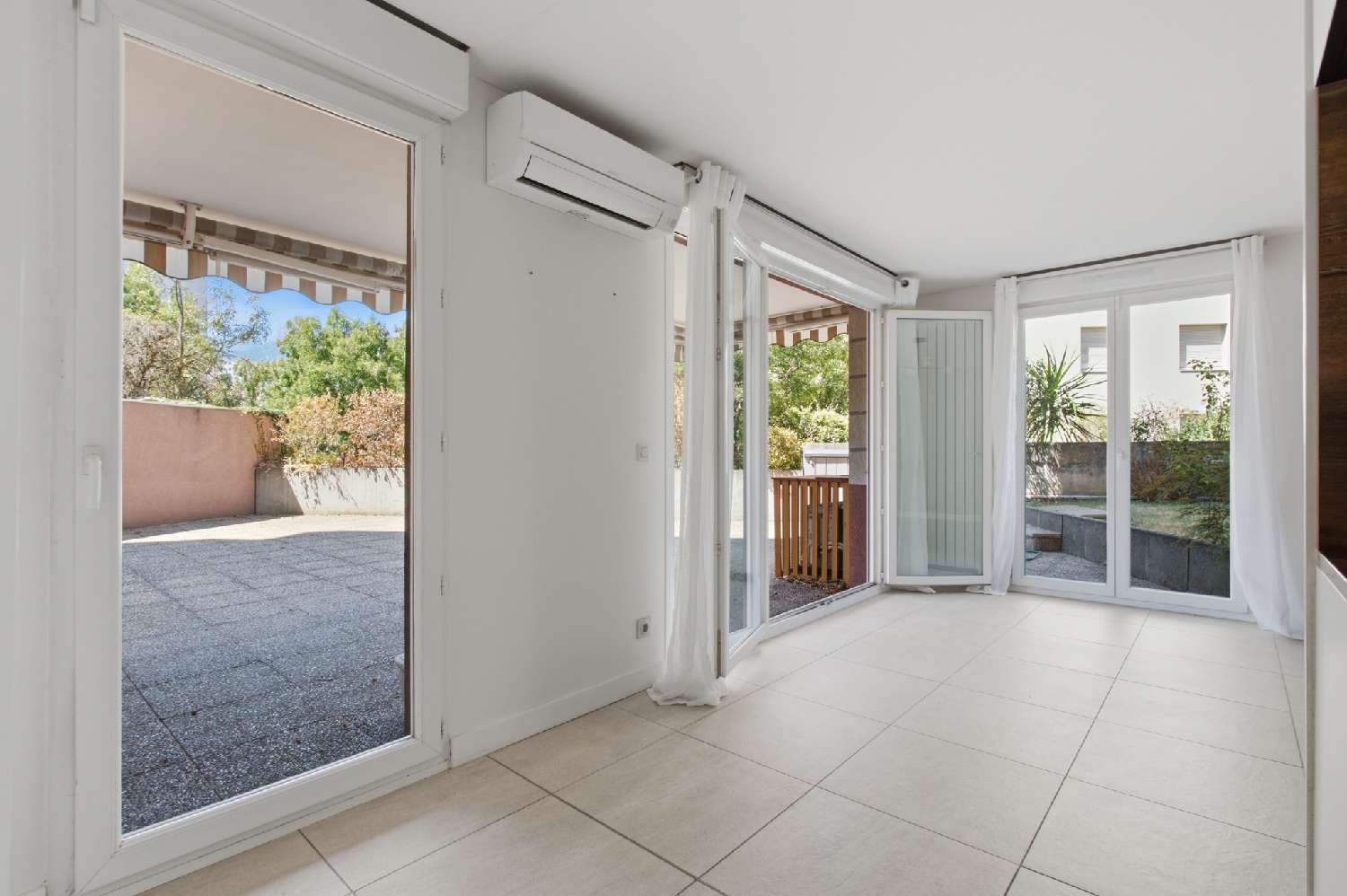 for sale apartment Échirolles Isère 8